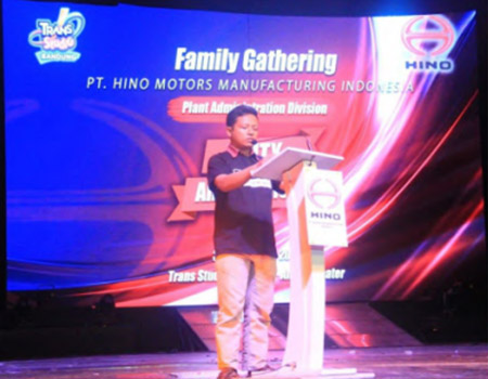 event organizer (1) event organizer (1)